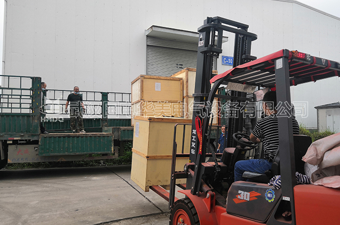 7000A大電流發(fā)生器