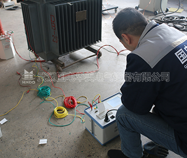 15kVA/200kV 油浸式試驗(yàn)變壓器出廠(chǎng)試驗(yàn)場(chǎng)景