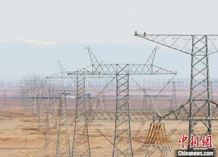 新疆首條特高壓直流輸電工程2023年度外送電量同比提前超400億千瓦時